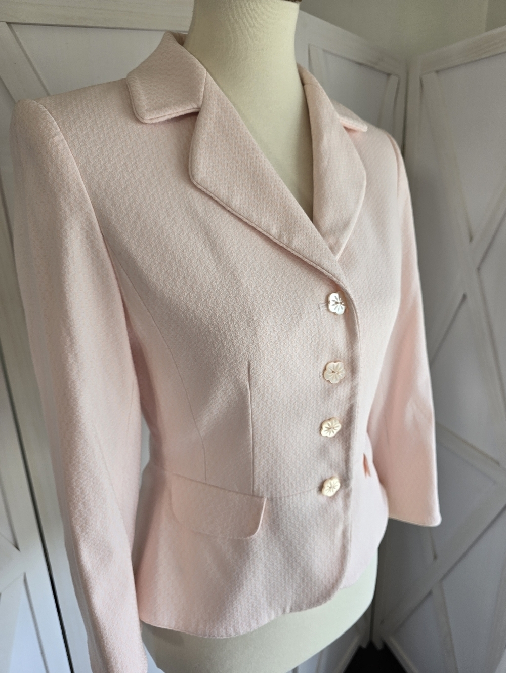Vintage Tahari Arthur S Levine Women's  Blazer in Pale Pink